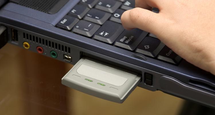 MongoDB学习笔记(三) 在MVC模式下通过Jqgrid表格操作MongoDB数据